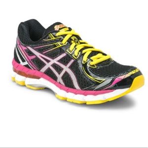 Asics GT-2000 running shoe